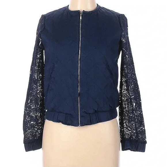 AMUR Teagan quilted bomber jacket laced sleeved- large. Great condition. - Picture 12 of 12